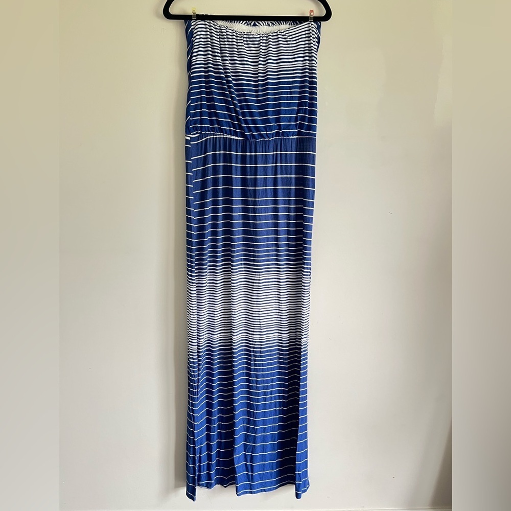 Strapless Blue and White Dress - Picture 2 of 6